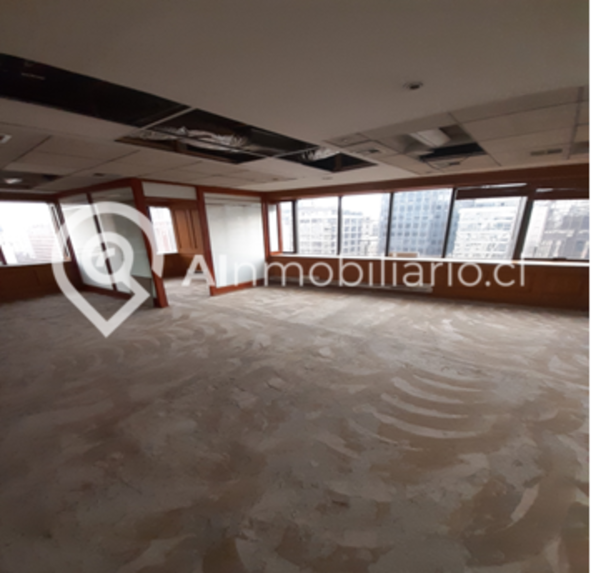 Interior de la oficina ubicada en Alameda disponibles para arriendo