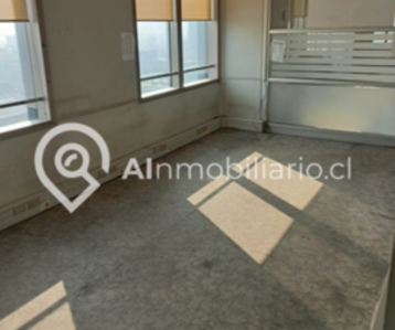 Vista interior de la oficina Miraflores Santiago