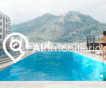 Vista de la piscina edifcio San Cristobal en la comuna de Recoleta
