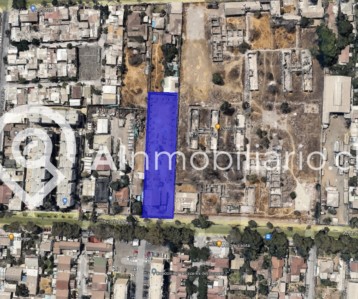 Imagen de la superficie del terreno en venta en La Cisterna, ubicado en una zona estratégica con gran potencial de crecimiento. Terreno con amplias posibilidades de uso permitidas.