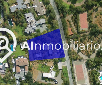 Venta de terreno con impresionante vista aérea en Lo Curro, Vitacura: Ideal para tu casa de ensueño