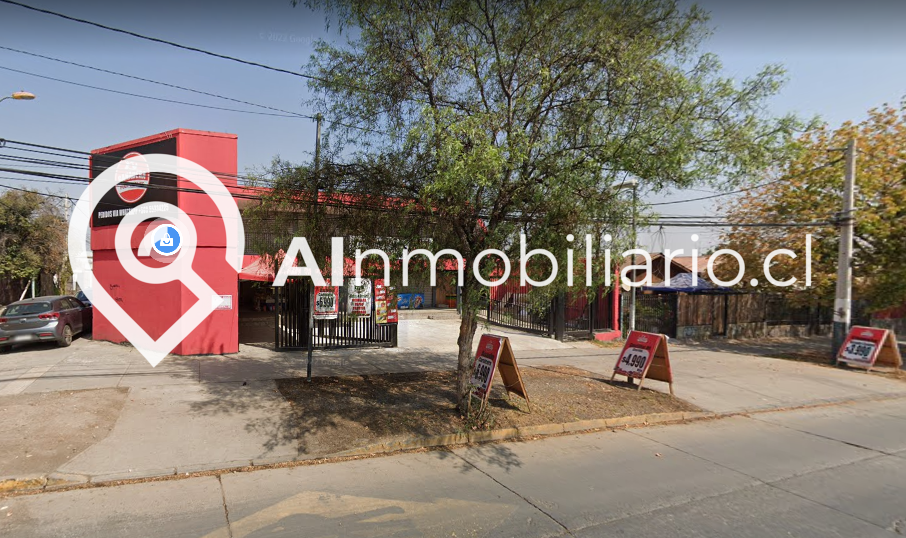 Venta de stripcenter con vista frontal impresionante en Peñalolén, Grecia